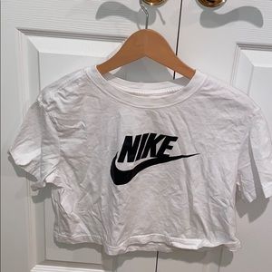 Nike Crop Top